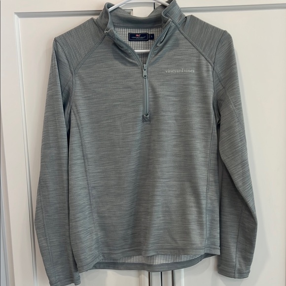 Vineyard Vines Light Gray Pullover - Picture 1 of 4